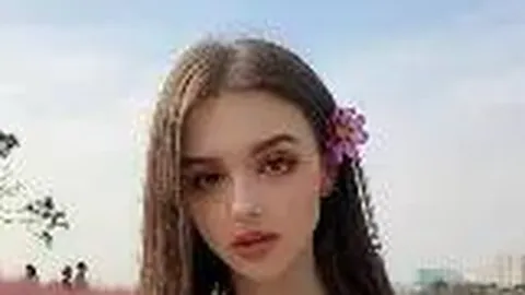 费尔明被罚出场！桑塞特在VAR重审时辩称系合理铲球